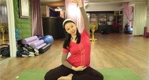 孕婦瑜珈6步驟　消水腫甩下背痛