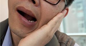三叉神經痛誤為牙痛　翁白拔3顆牙