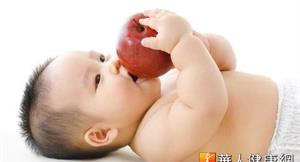 改善寶寶便秘　飲食多樣化多蔬果