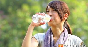 水喝多易中毒　健康喝水5原則