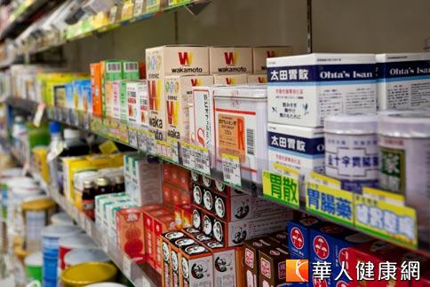 藥妝店員違規賣藥用藥安全堪憂 消費情報 放輕鬆 華人健康網