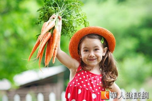 幼兒熱過頭！刮痧快速緩解夏季熱