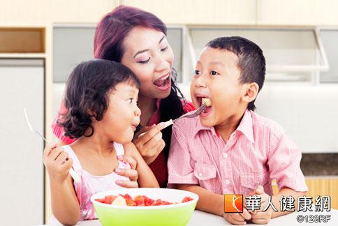 10個小提示　讓小孩健康吃零食