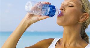 喝水不只解渴　更能讓腦袋靈光