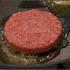 人造漢堡牛肉問世　口感紮實像真肉