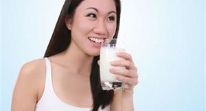 更年期易焦慮？乳製品補鈣緩情緒