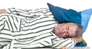 老人睡眠差是常態？褪黑激素不亂吃