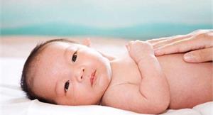 嬰兒肌無力腸不動　竟肉毒桿菌中毒