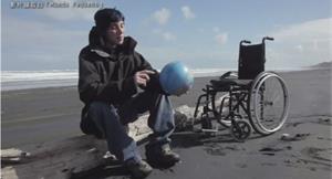 不被疾病打敗！18歲血癌輪椅少年環遊世界