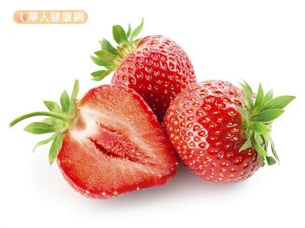 草莓對時別吃錯！這樣洗才乾淨| 華人健康網
