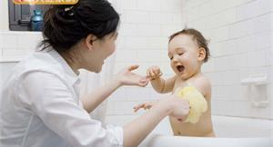 嬰兒異位性皮膚炎　保濕＋類固醇照護好重要