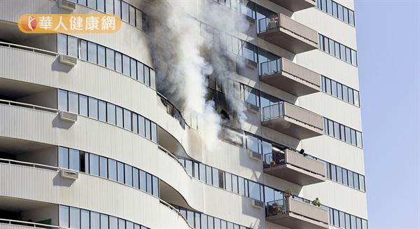 高樓火警逃生不易　安養機構樓層要設限？
