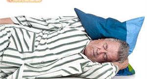 在睡夢中又踢又叫可能為特定疾病前兆