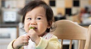 孩子挑食不吃青菜？電鍋海鮮燉飯，把紅蘿蔔藏起來