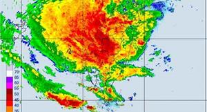 強降雨區擴及西半部　蘇拉影響延至明晨