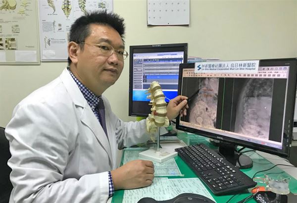 烏日林新醫院神經外科鍾偉安主任表示,坐骨神經痛並非只是單一病因,有可能是因為壓迫到腰間椎的神經、椎間盤突出、關節或韌帶肥大壓迫、長骨刺,都會造成坐骨神經痛。(圖片提供/烏日林新醫院)
