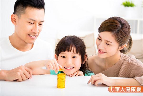 善用 比馬龍效應 父母教養必知 讚美是對孩子的肯定更是種教養好策略 華人健康網