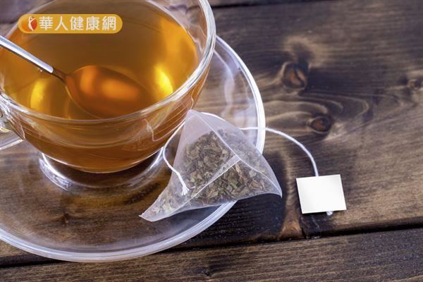 茶當中的成分有助增加免疫力，適度補充有益健康。