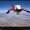 極限！奧男挑戰3.6萬公尺高空跳傘