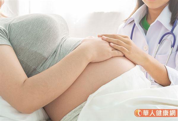 懷孕養胎必補葉酸、維生素D？孕媽咪常見10大孕期Q&A一次看懂
