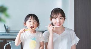 沒刷牙吃早餐，等於吃進10公克糞便！日本牙醫教你從「齒」養生，遠離疾病