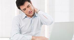 盯疫情焦慮緊張，肩頸痠痛跟著來！脊醫博士：4招伸展運動輕鬆自救