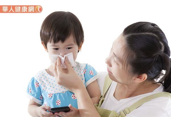 小兒氣喘胸悶、咳嗽，「吸」望不要喘！藥師提醒正確「兒童氣喘用藥」