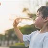 「腸胃型感冒」還是「急性腸胃炎」？要給孩子喝水補充水分嗎？