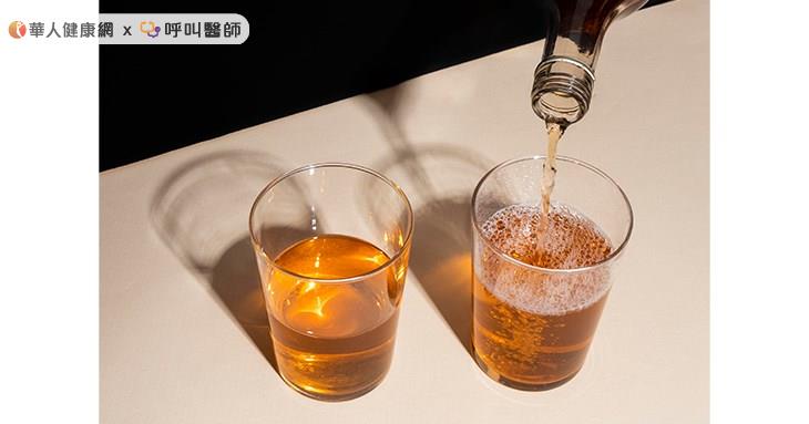 本研究進一步證實,酒精使用疾患與COVID-19感染風險之間存在顯著關聯,顯示酒精使用疾患患者具有較高的感染風險。