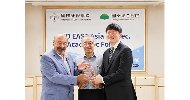 國泰綜合醫院攜手國際牙醫學院台灣分會舉辦國際口腔植體學學術研討會,圖中為國泰綜合醫院口腔醫學部楊岳炤顧問醫師。(圖片提供/國泰綜合醫院)