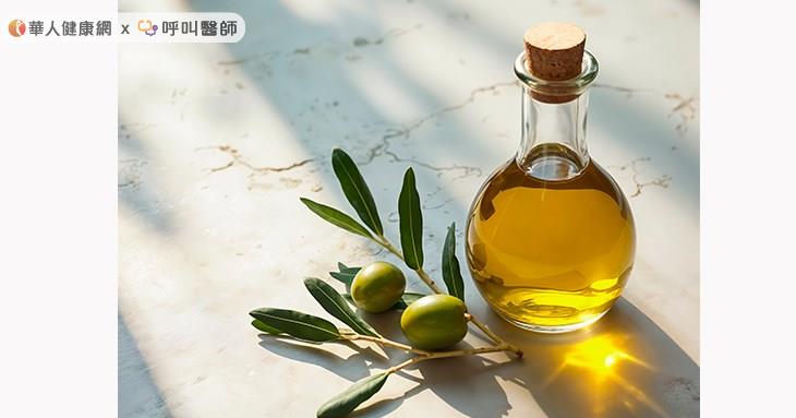 在歐盟的標準中,唯有酸價低於0.8%的橄欖油才能標示稱為冷壓初榨橄欖油,此種等級的橄欖油適合生飲。